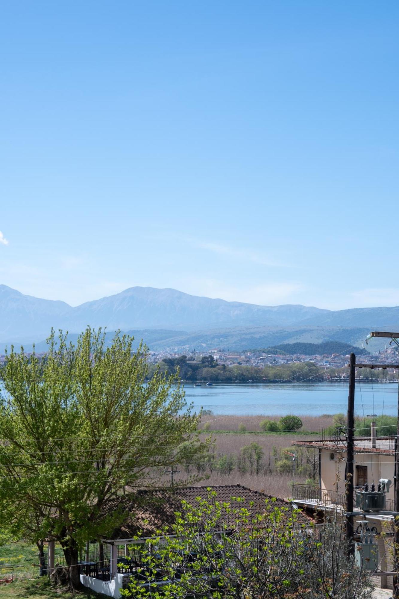 Lake House يانينة المظهر الخارجي الصورة